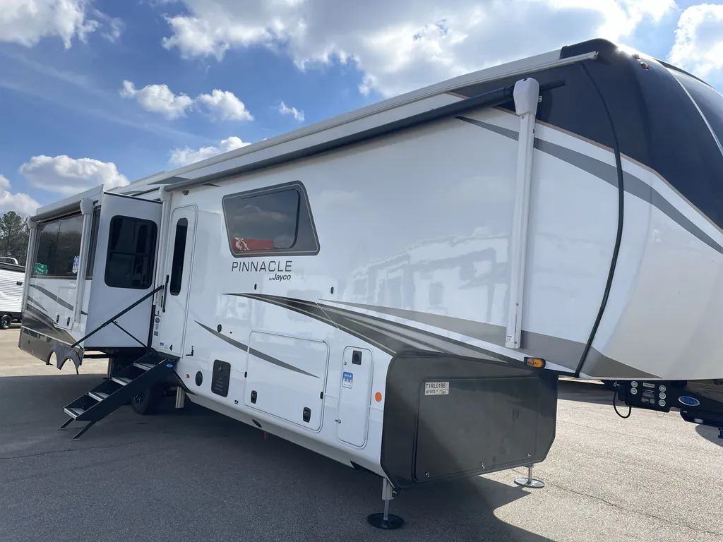 2026 Jayco Pinnacle 36FBTS, Photos photo 5