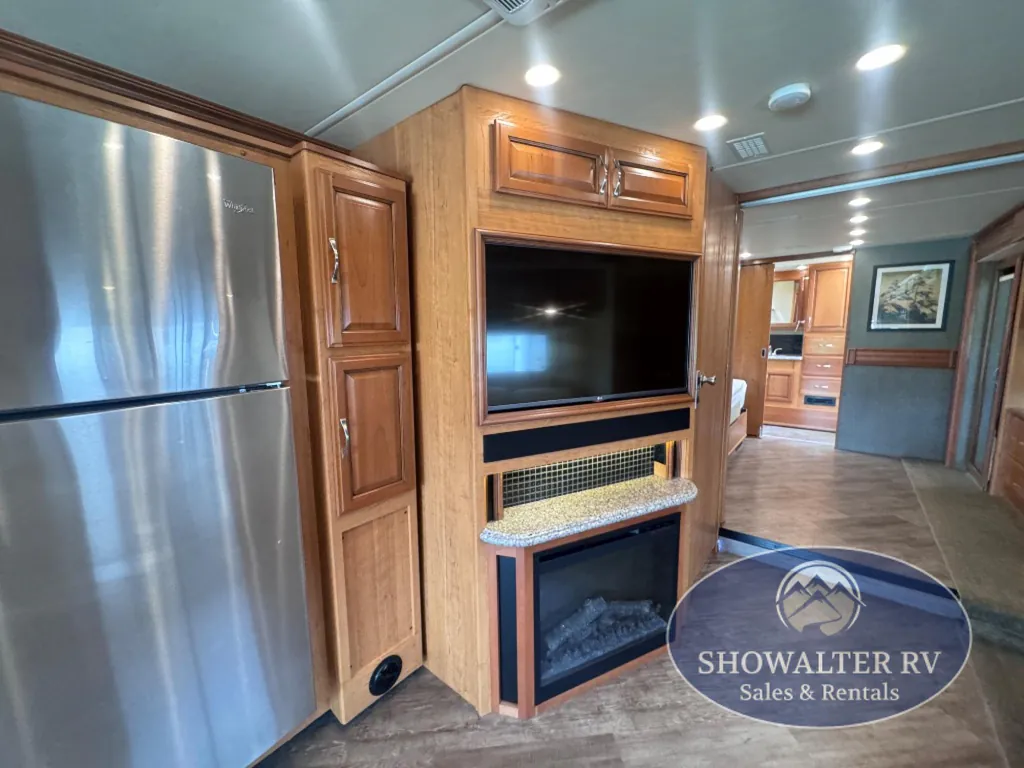2016 Fleetwood Pace Arrow LXE 38K, Photos photo 24