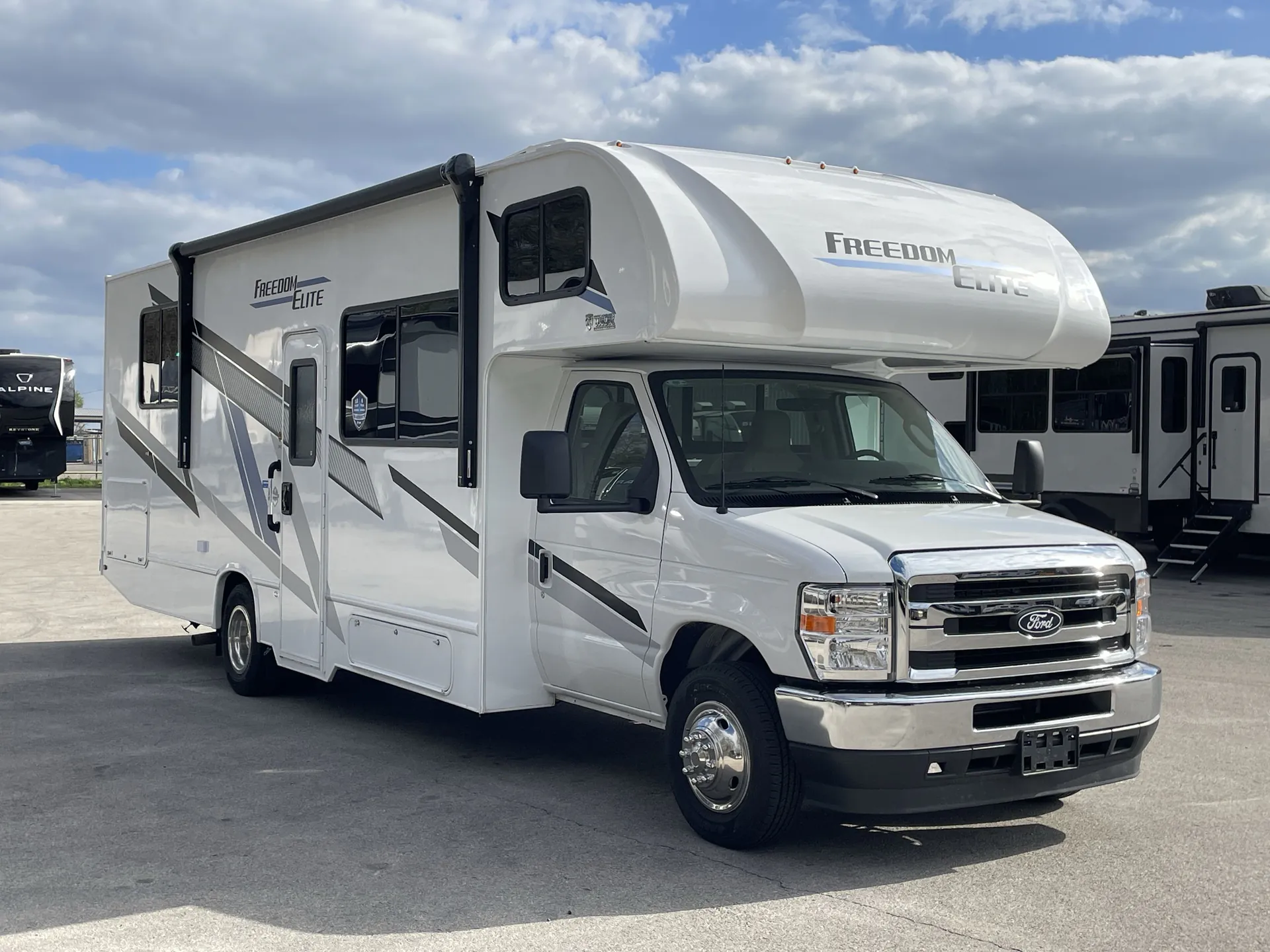 2026 Thor Motor Coach Freedom Elite 28HZ
