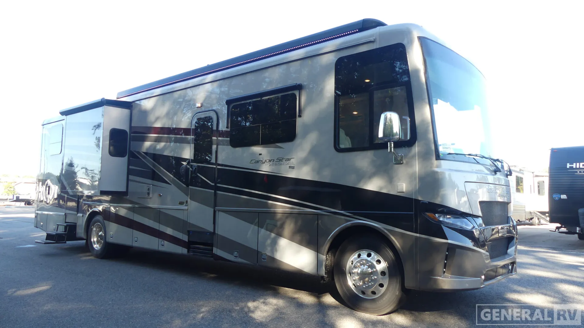 2026 Newmar Canyon Star 3947 - Photo 2