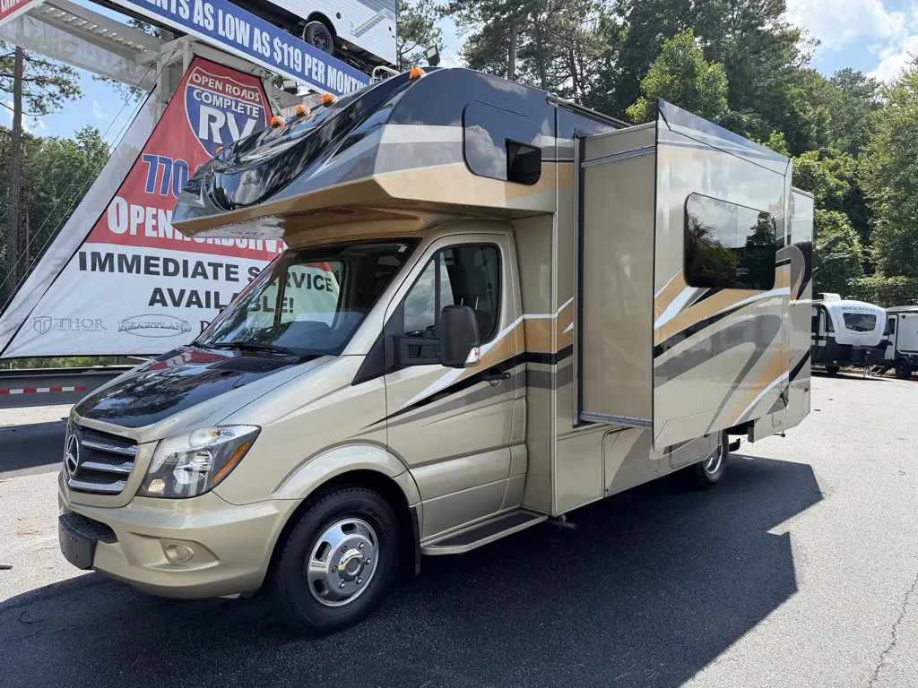 2017 Jayco Melbourne 24M - Photo 4