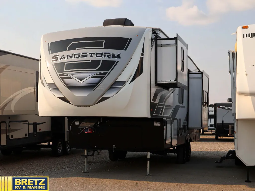 2023 Forest River Sandstorm 286GSLR - Photo 4