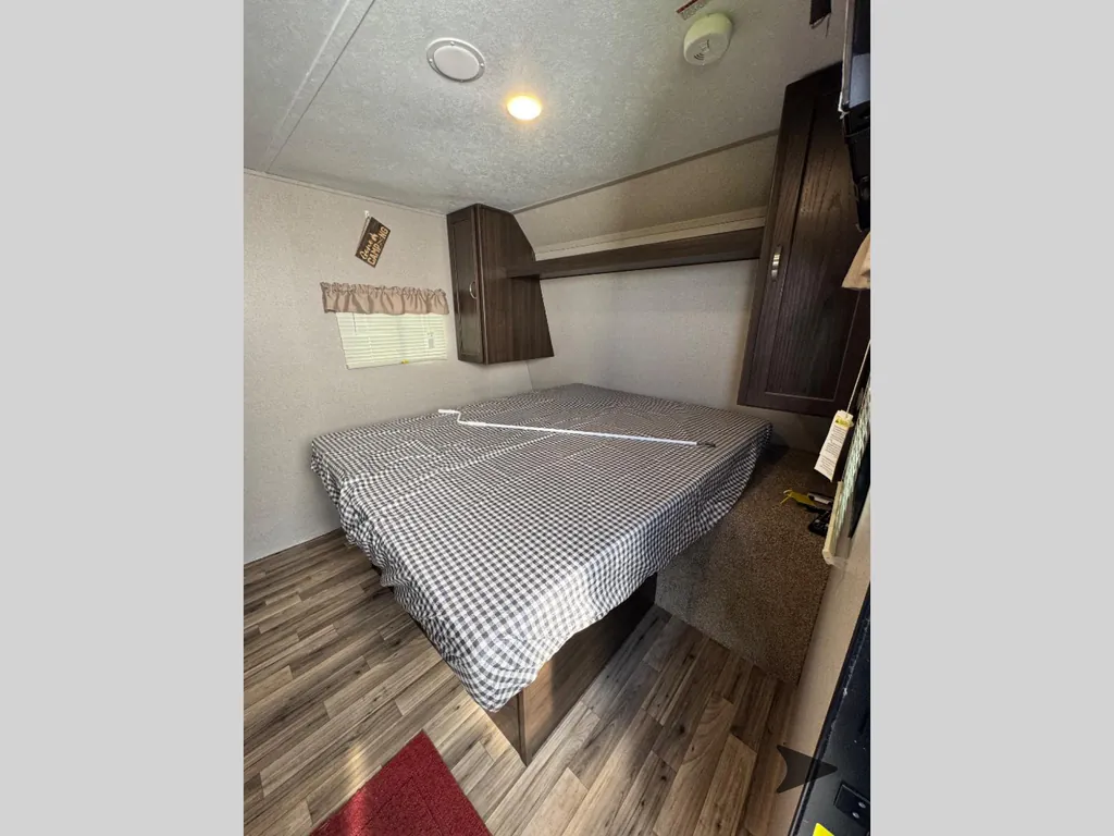 2019 Keystone Springdale 1790FQ, Photos photo 6