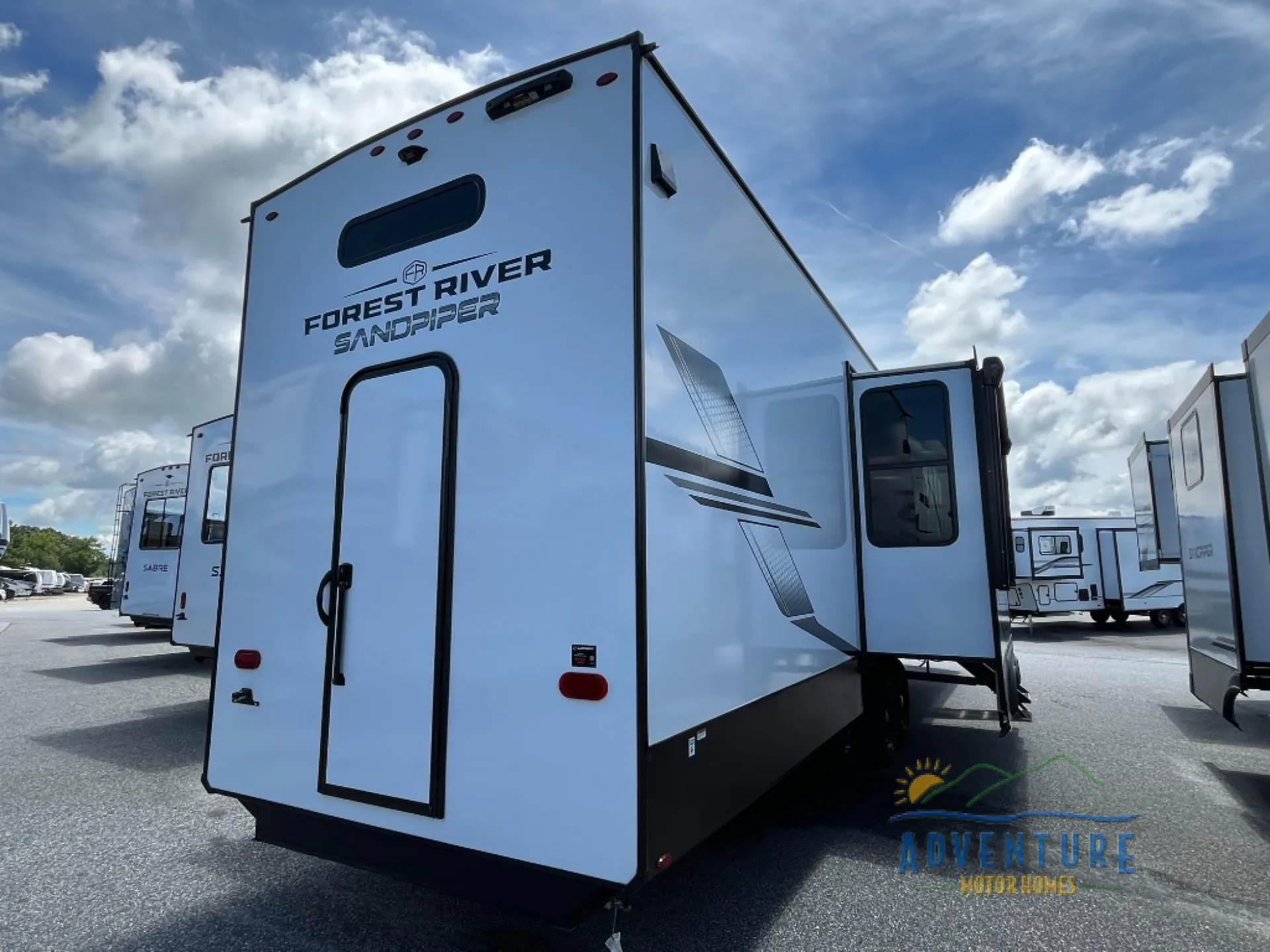 2026 Forest River Sandpiper 4002FB — Photo 5