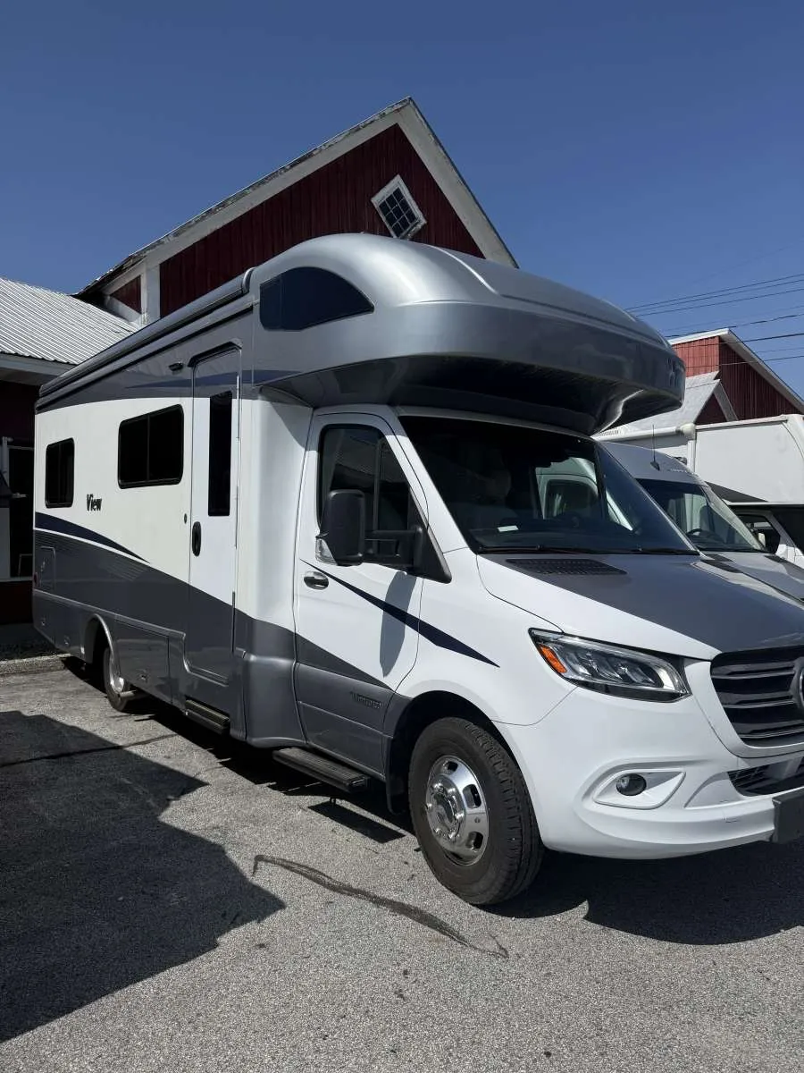 2021 Winnebago WINNEBAGO 24J - Main photo