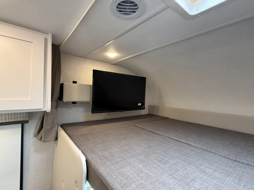2026 Thor Motor Coach Freedom Elite 28HZ, Photos photo 12