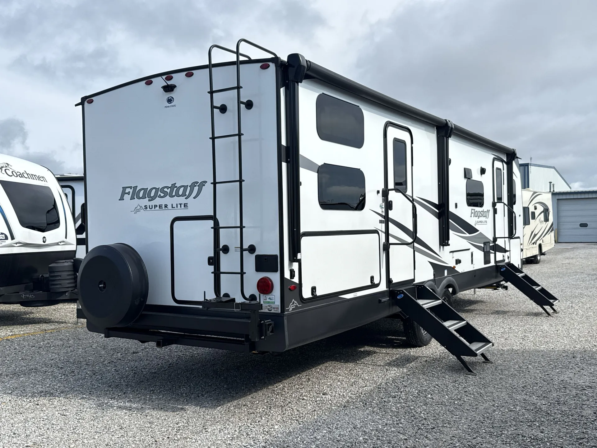 2024 Forest River Flagstaff Super Lite 27BHWS — campside