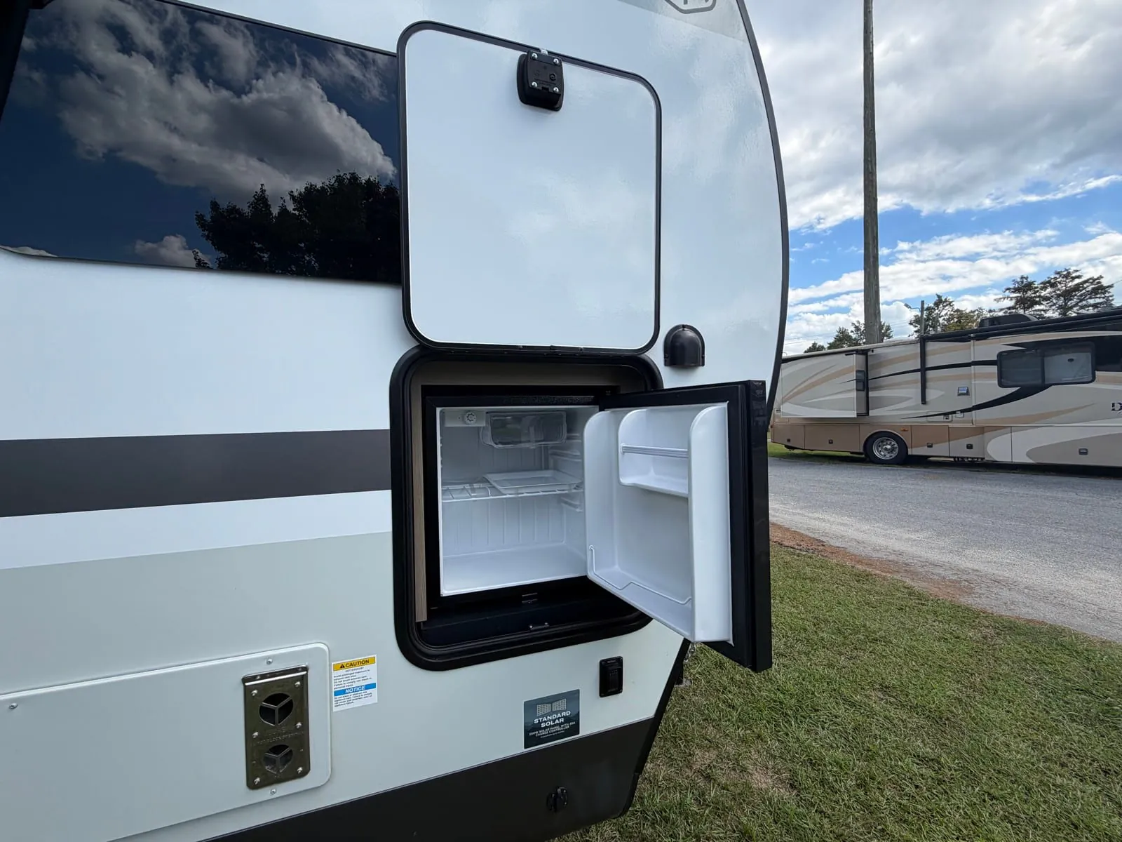 2027 Forest River Flagstaff Micro Lite 25MBR — Photo 5
