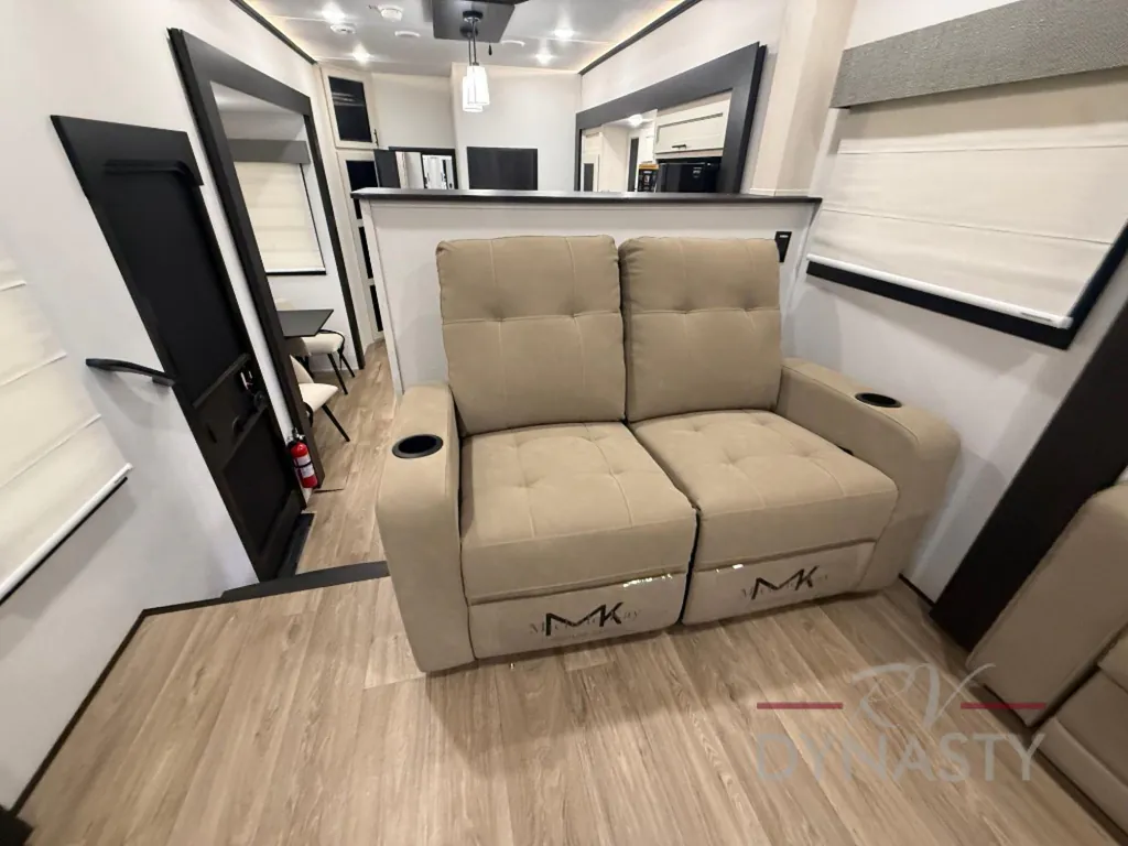 2027 Forest River Sabre 37FLH, Photos photo 8