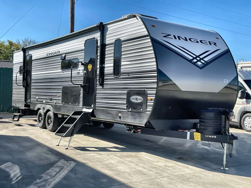 2026 CrossRoads Zinger 320FB - Photo 2