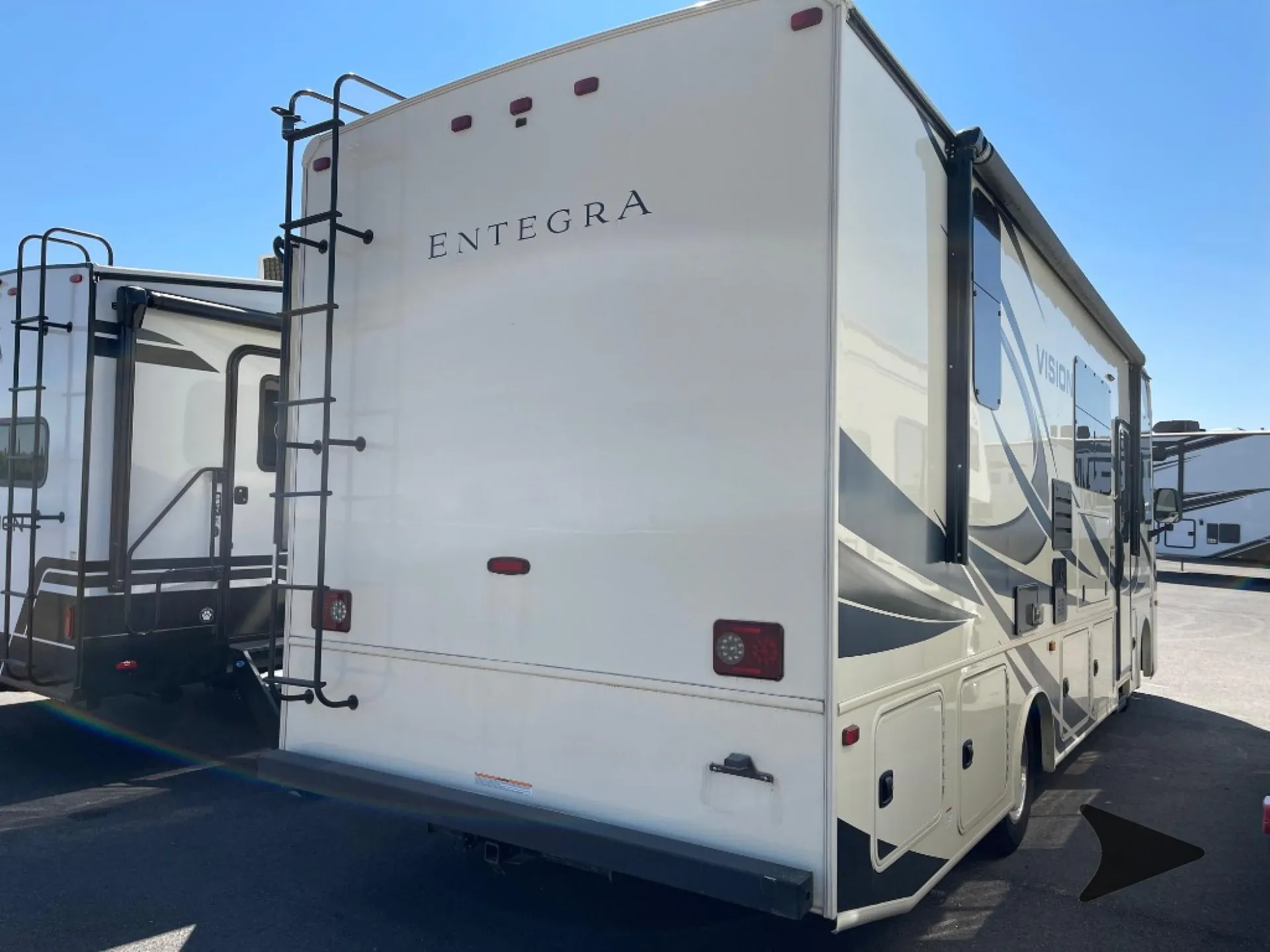 2021 Entegra Coach Vision 27A - Photo 3