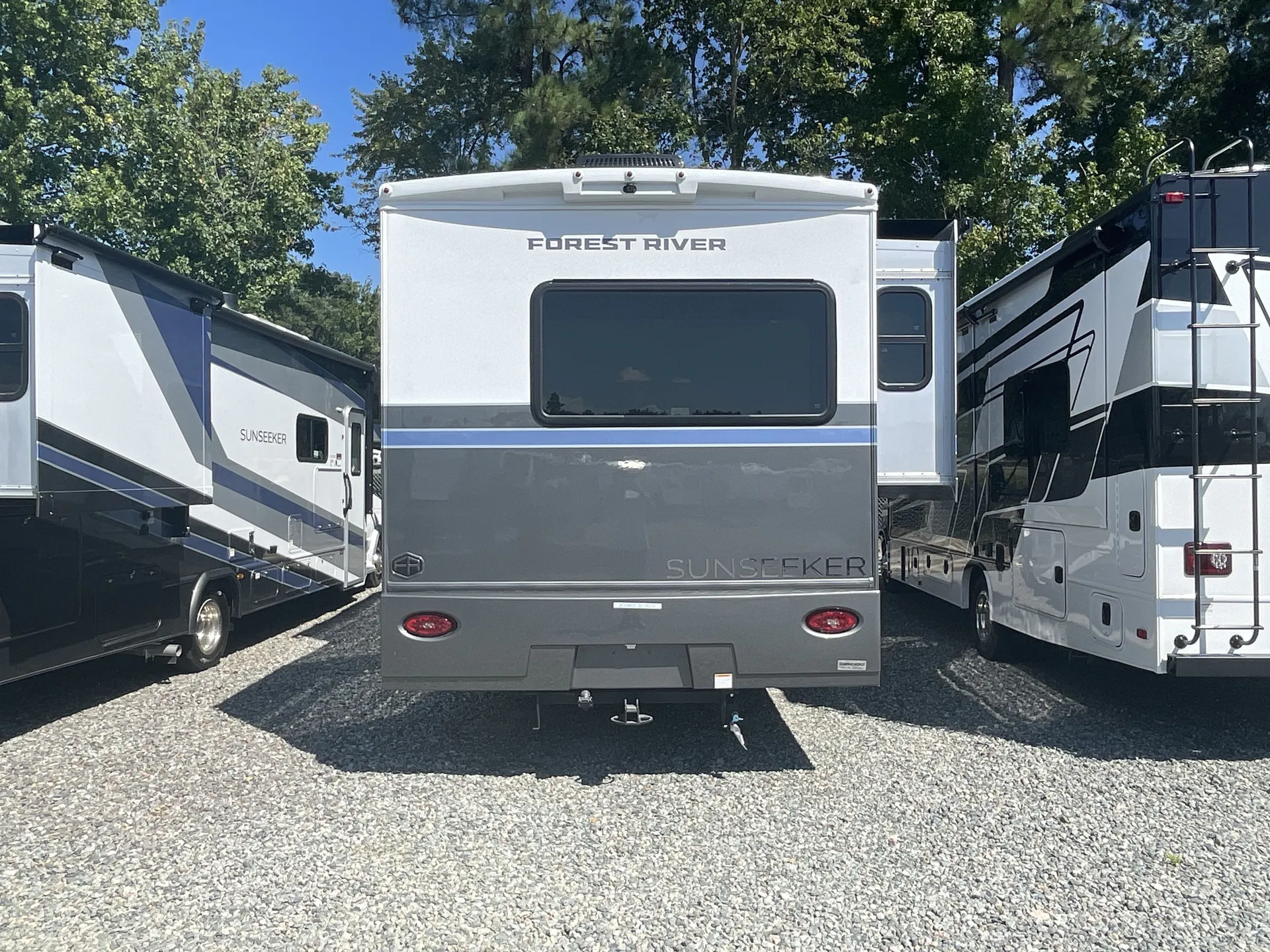 2027 Forest River Sunseeker 3010DS — backside