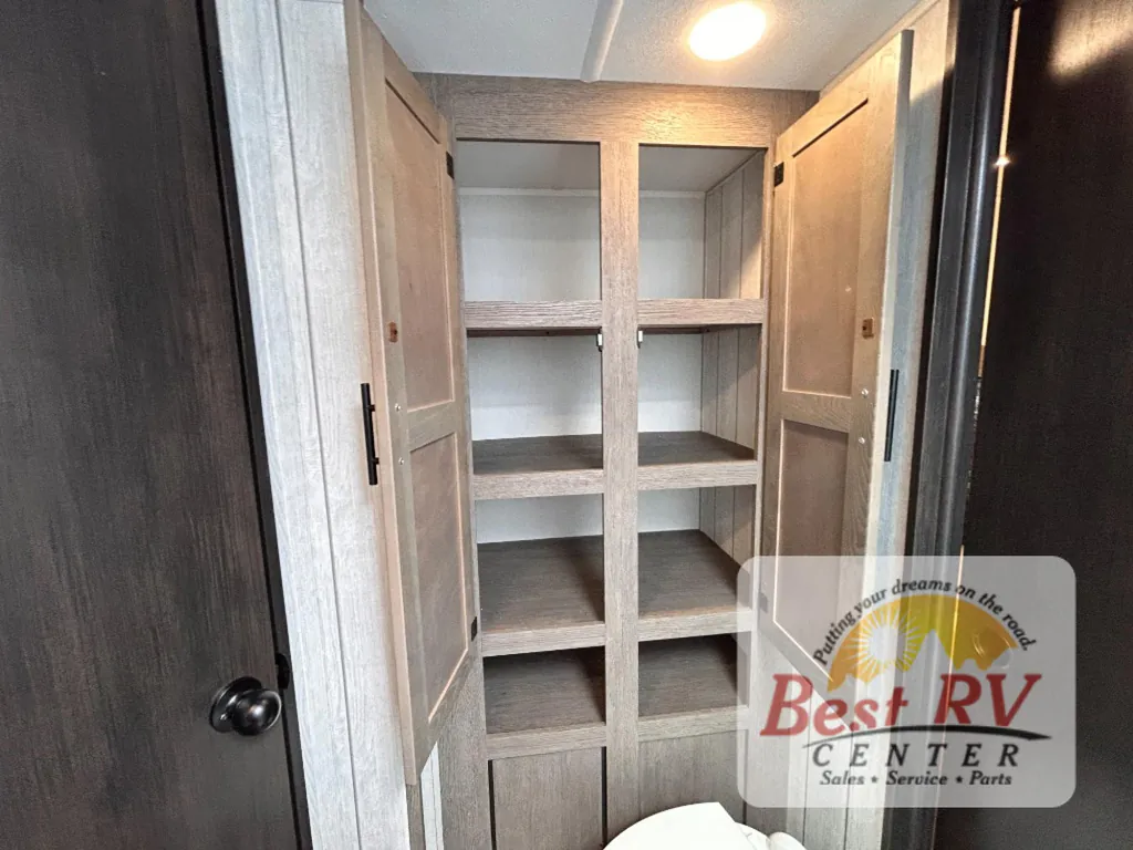 2026 Forest River Cherokee Alpha Wolf 33BH, Photos photo 85