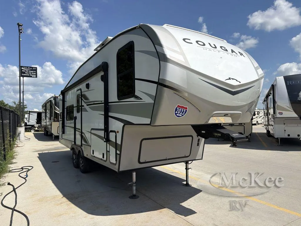 2023 Keystone RV Cougar Half-Ton 23MLE - Photo 2