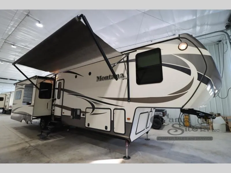 2016 Keystone RV Montana Used    3720 RL - Main photo