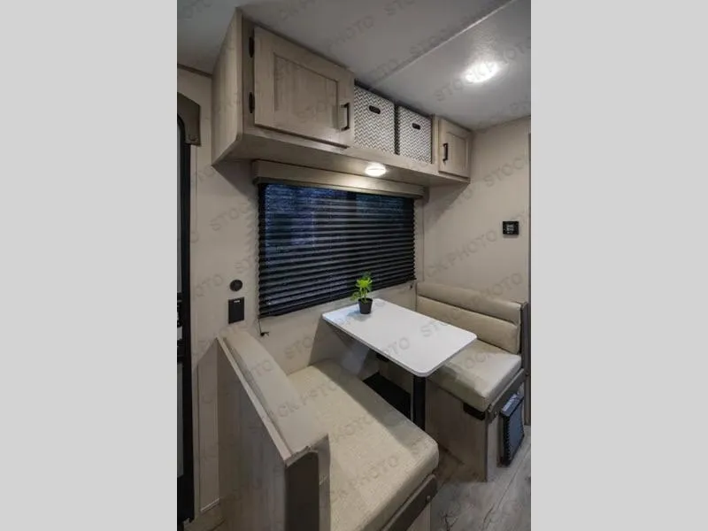 2027 Coachmen Catalina Summit Series 7 154RBX - Photo 4