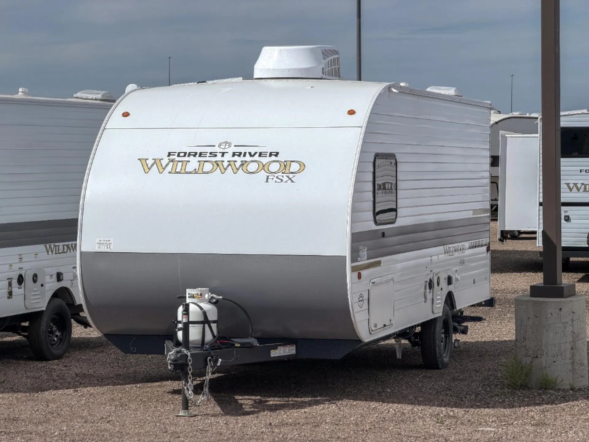 2027 Forest River Wildwood FSX 174DBLE — Photo 7