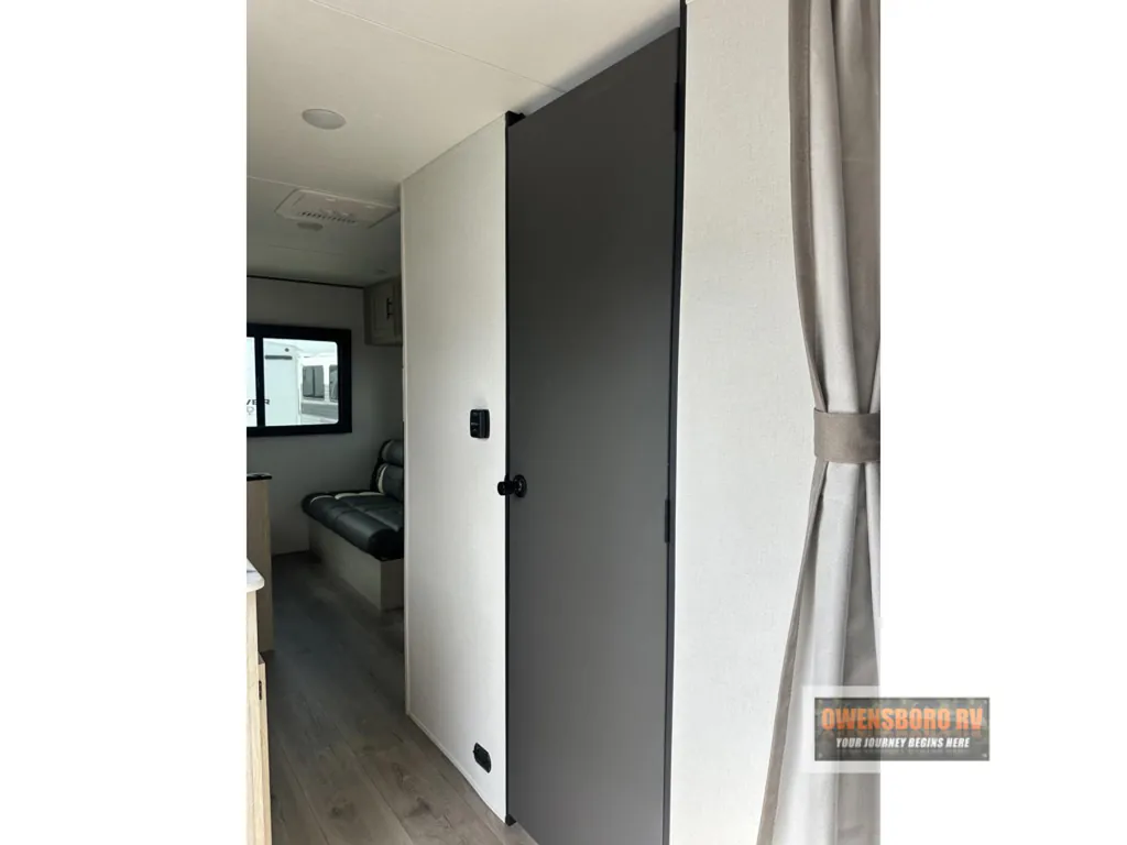 2026 Shasta RVs i-5 Edition 521CK, Photos photo 12