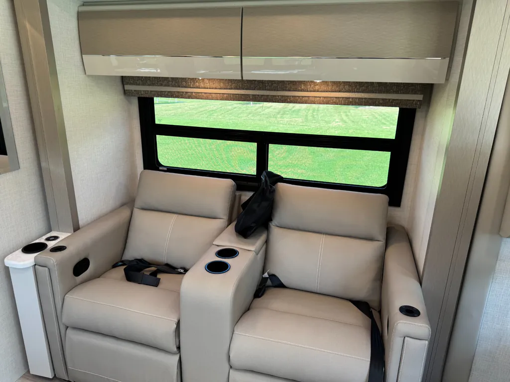 2026 Thor Motor Coach Axis 26.2, Photos photo 27