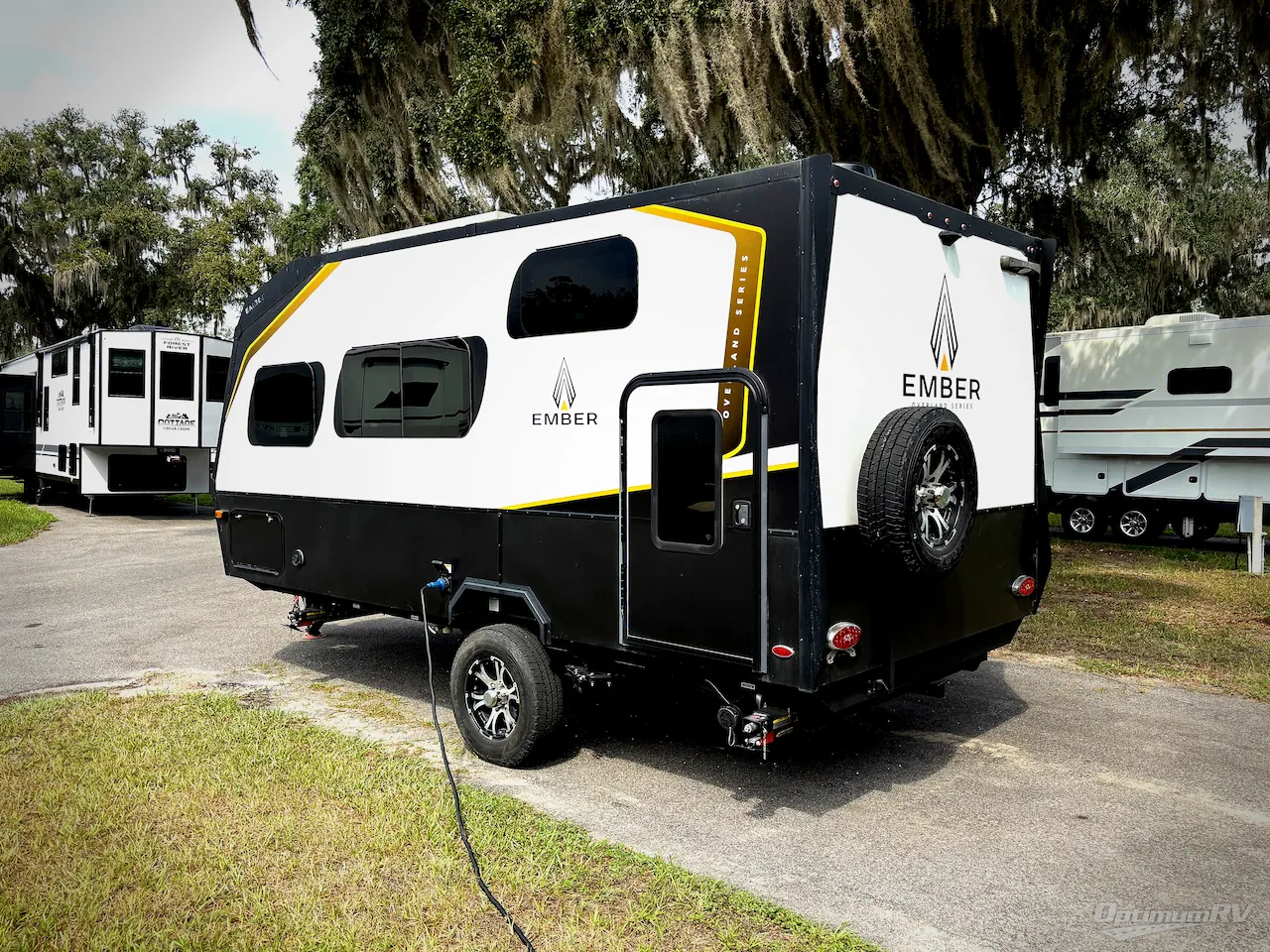 2022 Ember RV Overland 170MBH - Photo 4