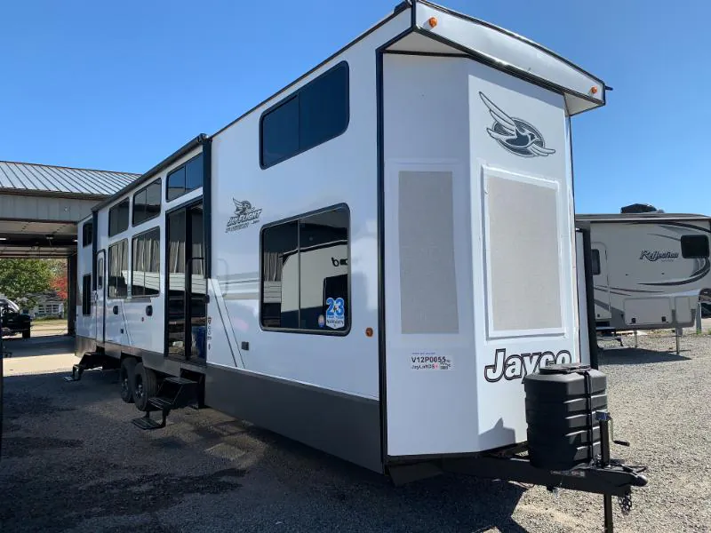 2027 Jayco Jay Flight Bungalow JayLoft