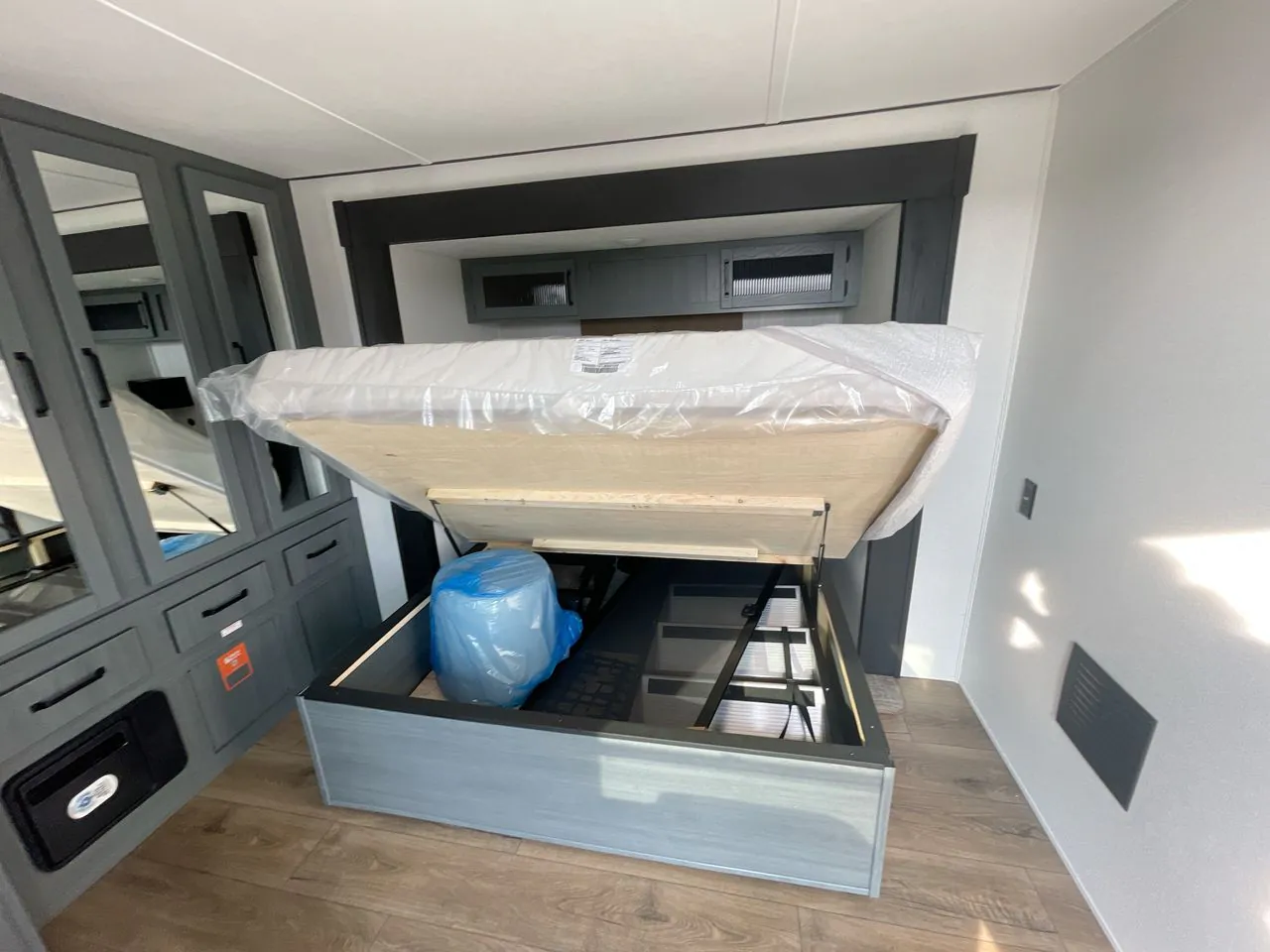 2027 Forest River Puma Vista 403LFT — Photo 6