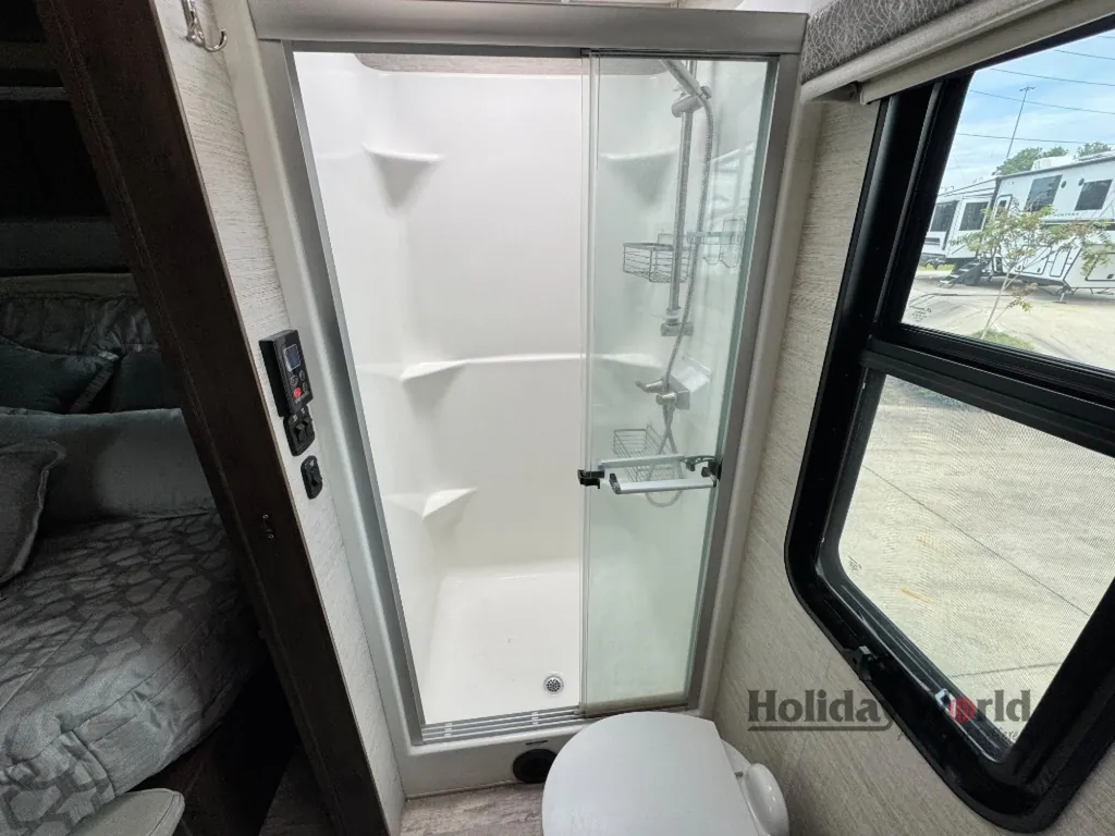 2022 Entegra Coach Accolade 37K, Photos photo 40