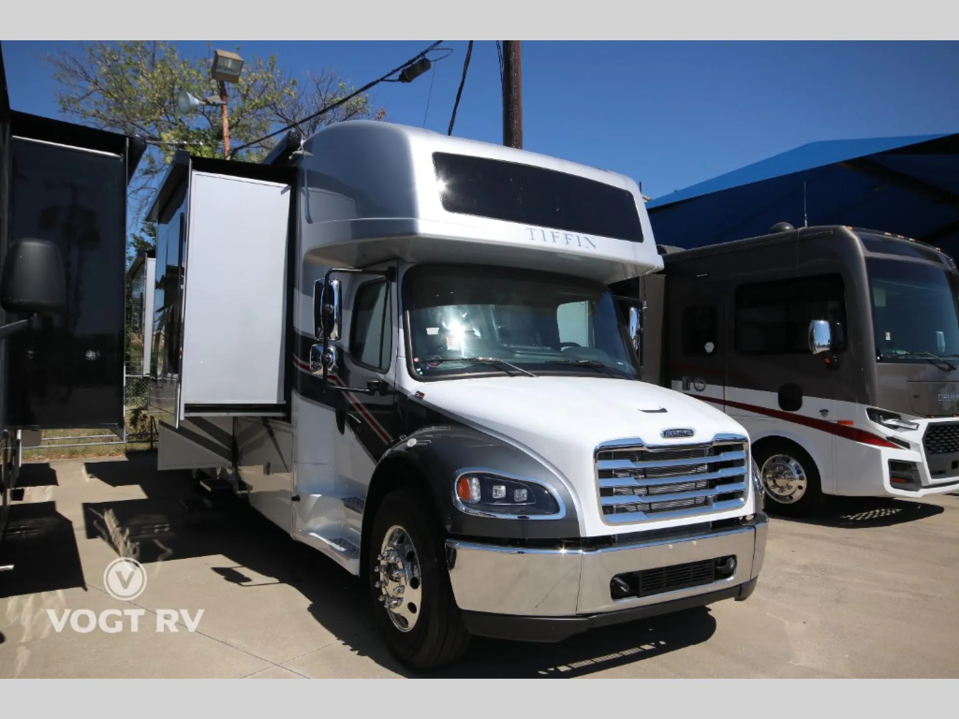 2027 Tiffin Allegro Bay 38 BB dealer photo 1 from Vogt RV Center