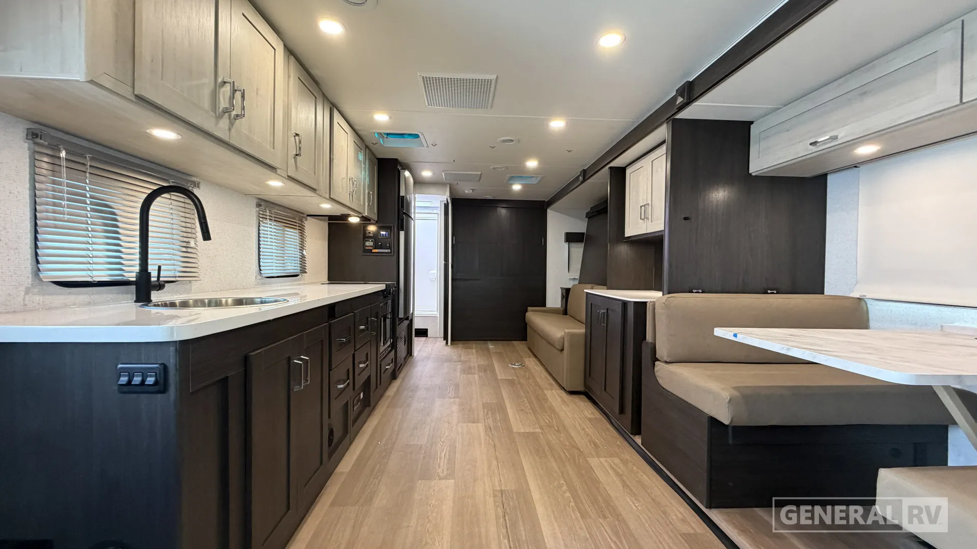 2027 Winnebago Sunflyer 28MB - Photo 3