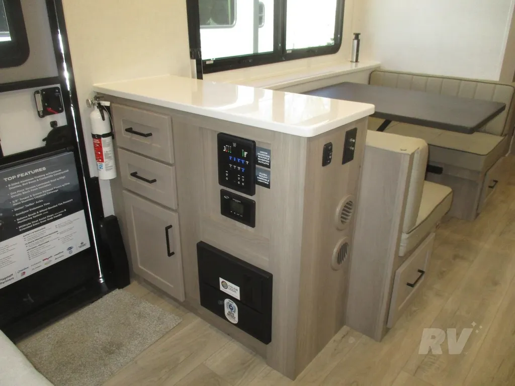 2026 Forest River Flagstaff Micro Lite 25FBD, Photos photo 22