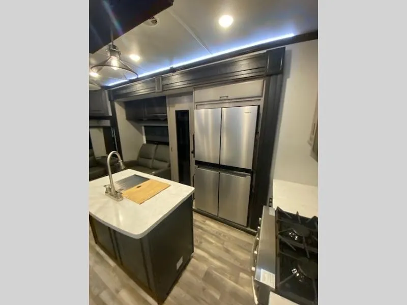 2022 Highland Ridge Mesa Ridge 284RLS - Photo 3
