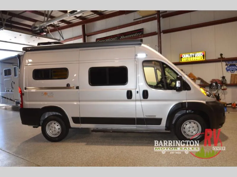 2024 Winnebago Solis Pocket 36A - Photo 2