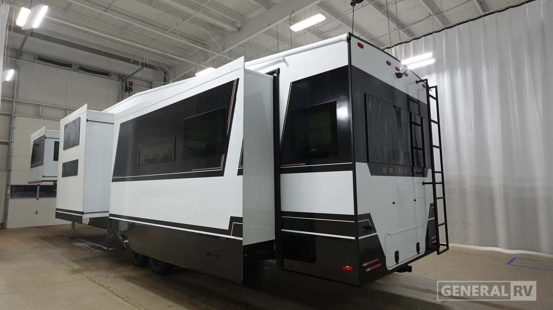 2026 Brinkley Model Z 3610 - Photo 4