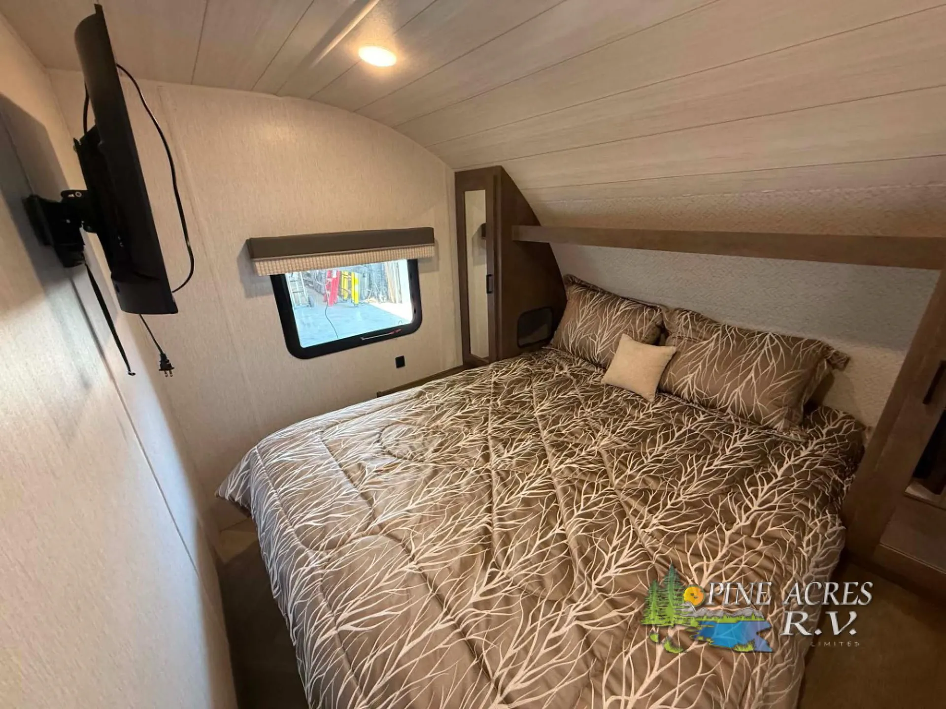 2022 Forest River RV Wildwood X-Lite 263BHXL — Photo 7