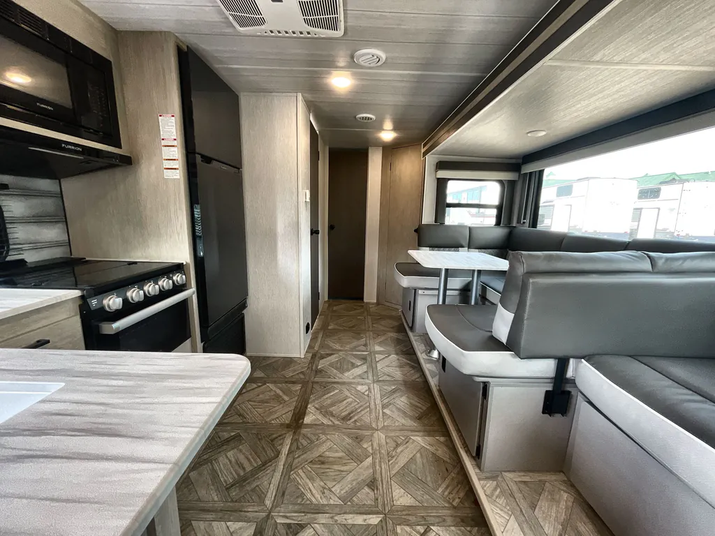 2023 Forest River Salem Cruise Lite 273QBXL, Photos photo 3