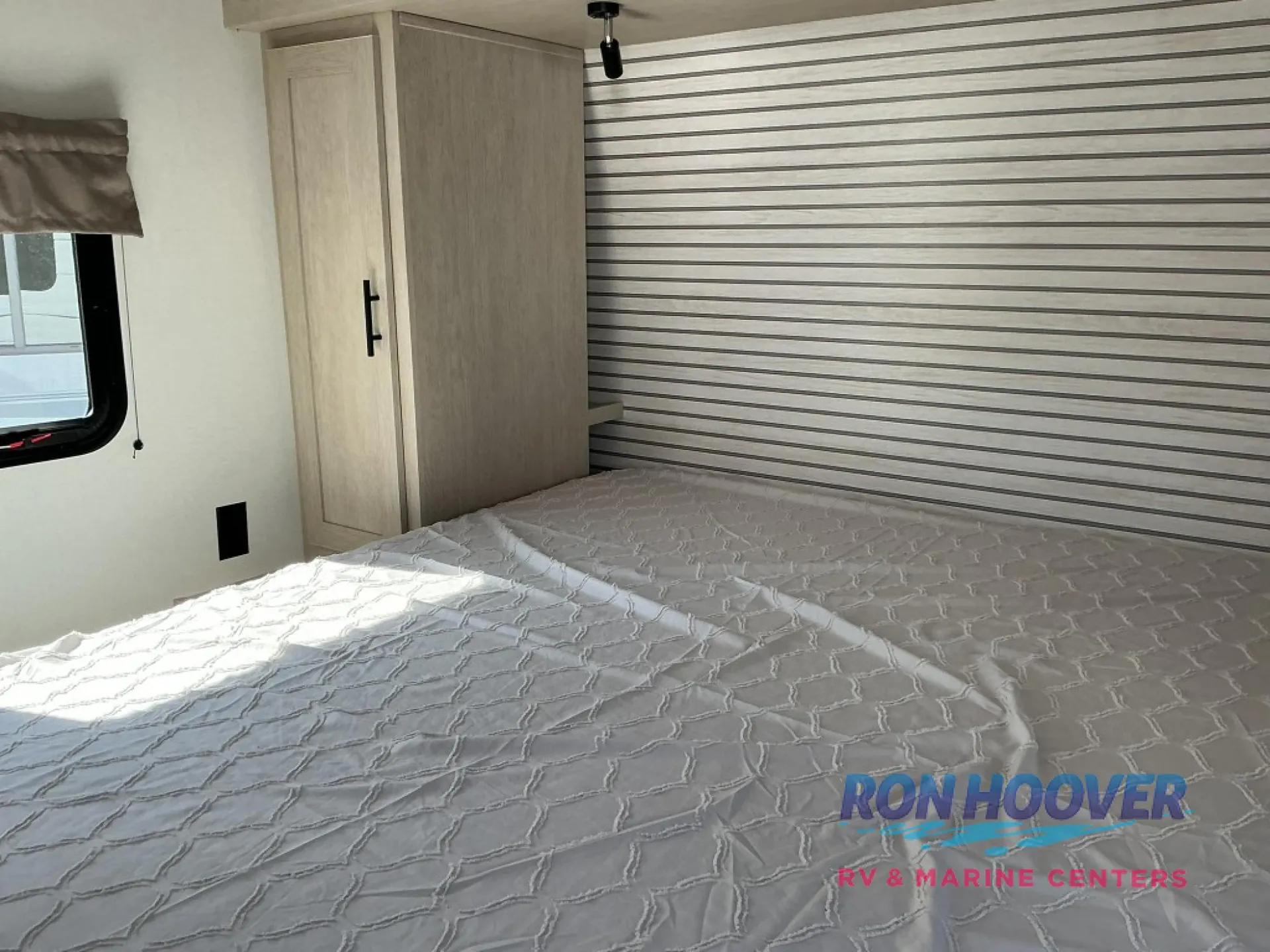 2026 Coachmen Northern Spirit DLX 5320BEDS - Photo 4