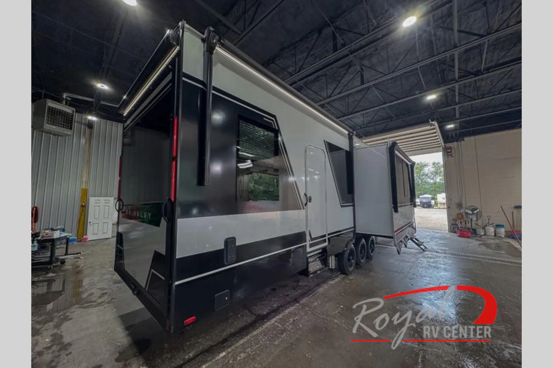 2025 Brinkley Model G 3950 - Photo 3