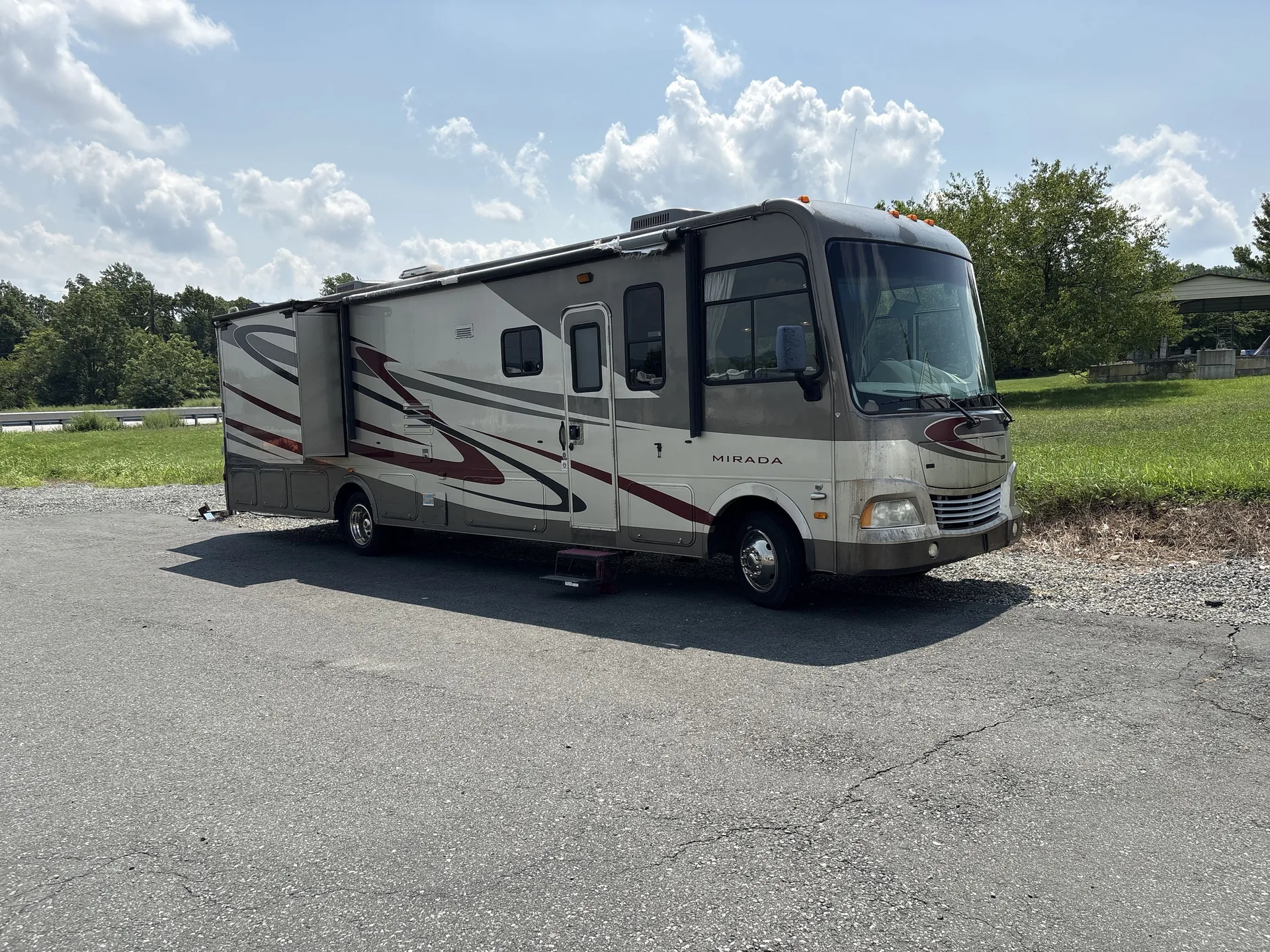 2010 Coachmen Mirada 35DS - Photo 2