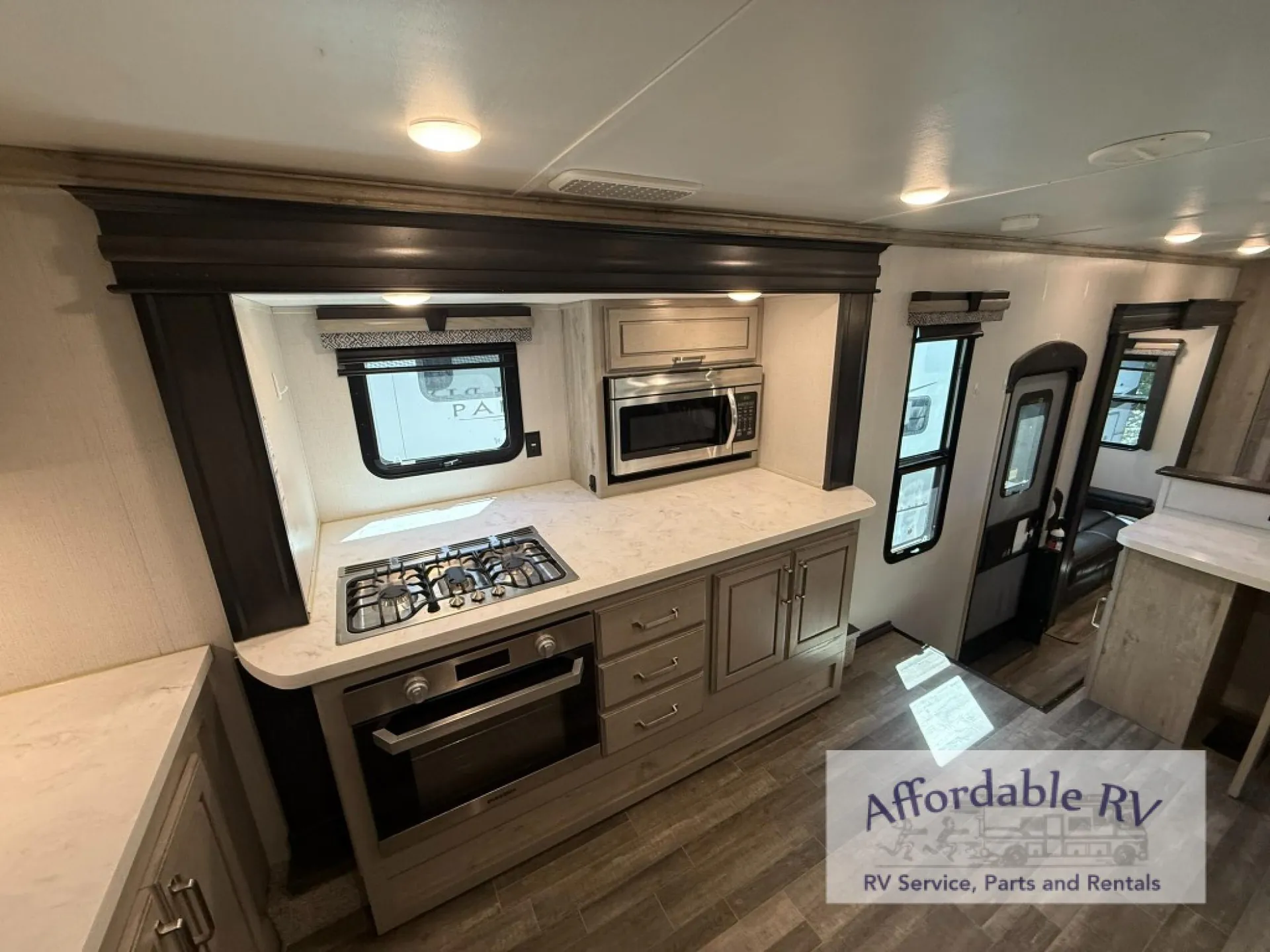2021 Keystone Alpine 3790FK - Photo 4