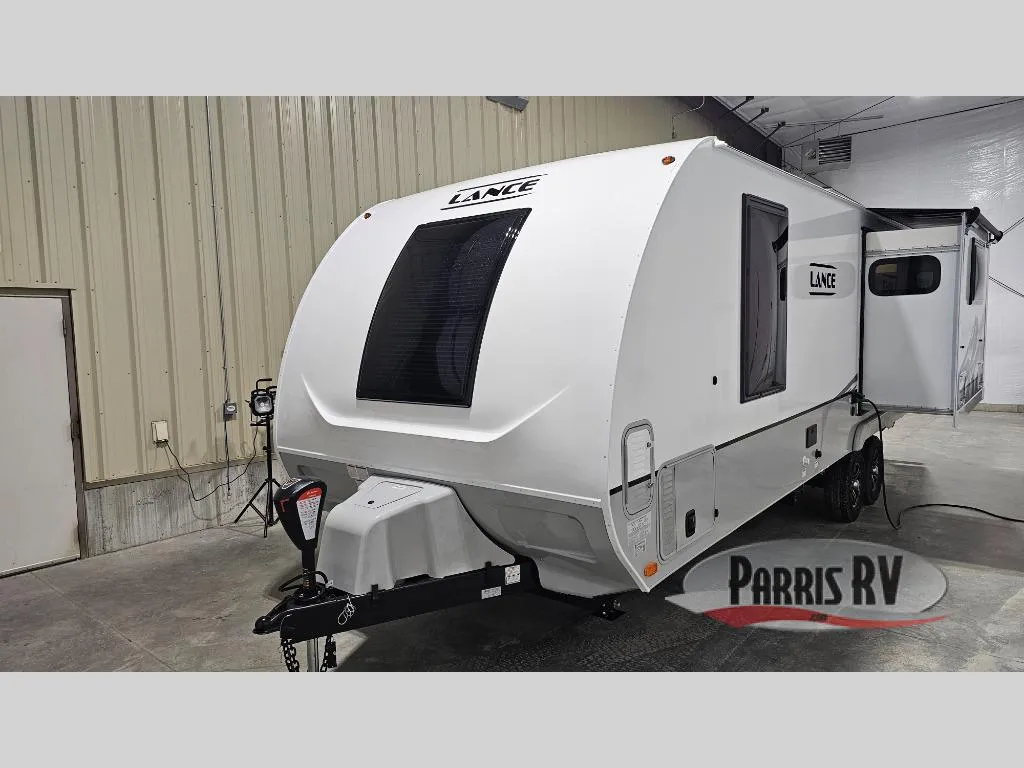2026 Lance Lance Travel Trailers New    2565 - Photo 3