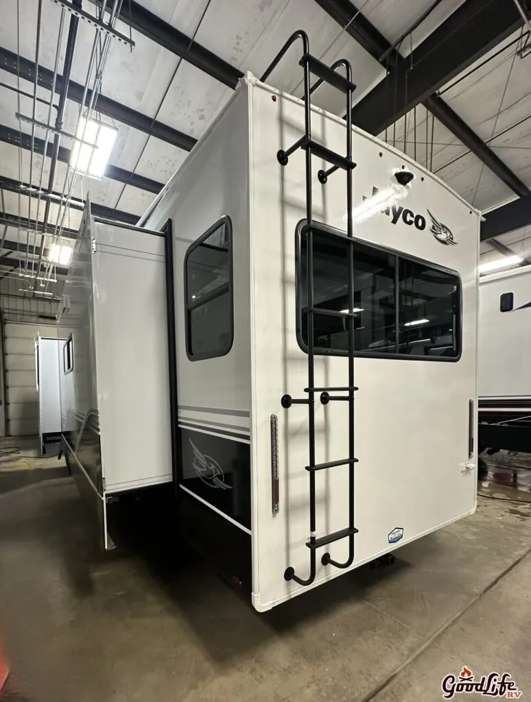 2026 Jayco Eagle 355MBQS - Photo 4