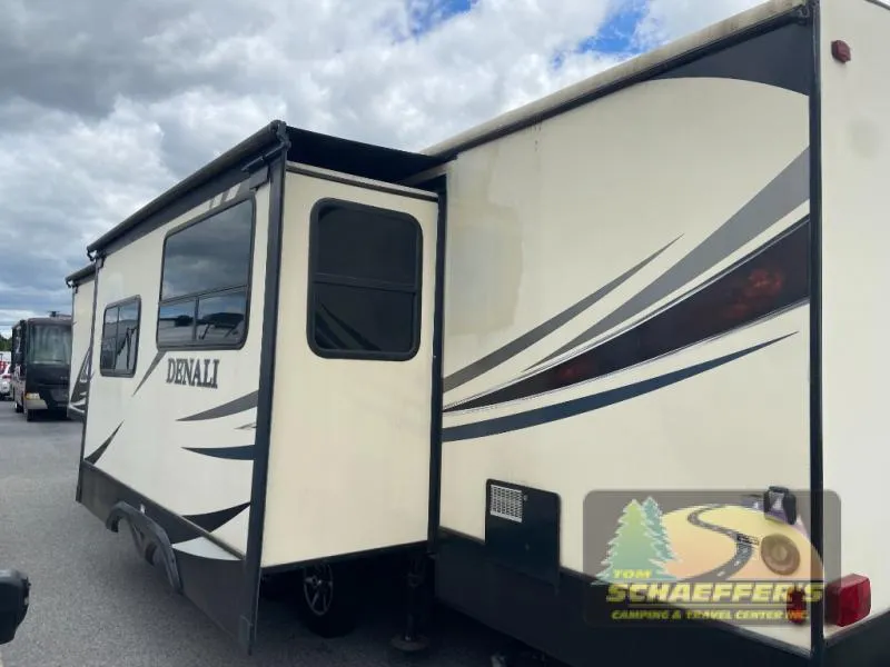 2017 Dutchmen RV Denali 318RB - Photo 3