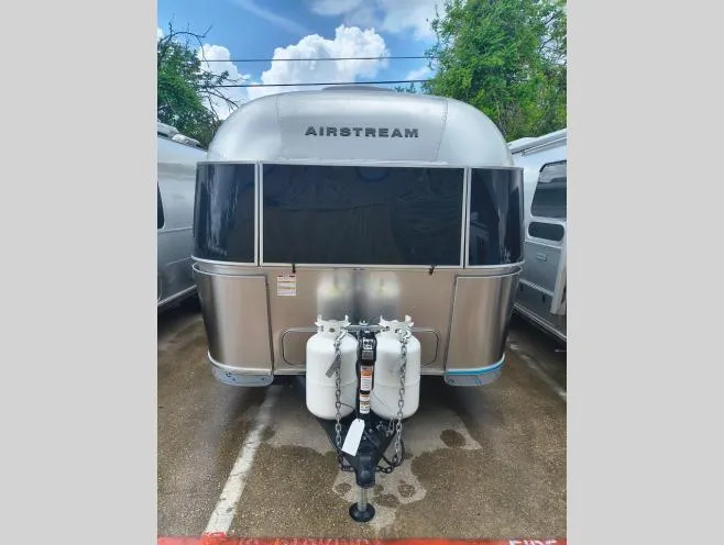 2026 Airstream Flying Cloud 27FB Twin - Photo 4
