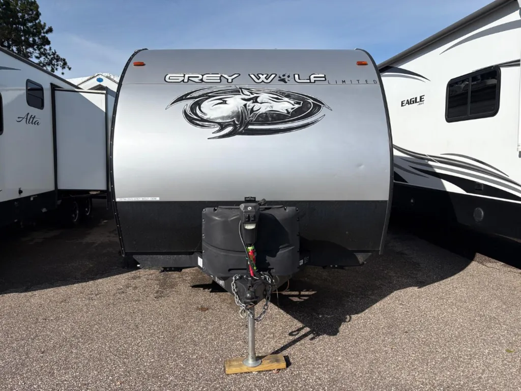 2020 Forest River Cherokee Grey Wolf 19SM, Photos photo 3