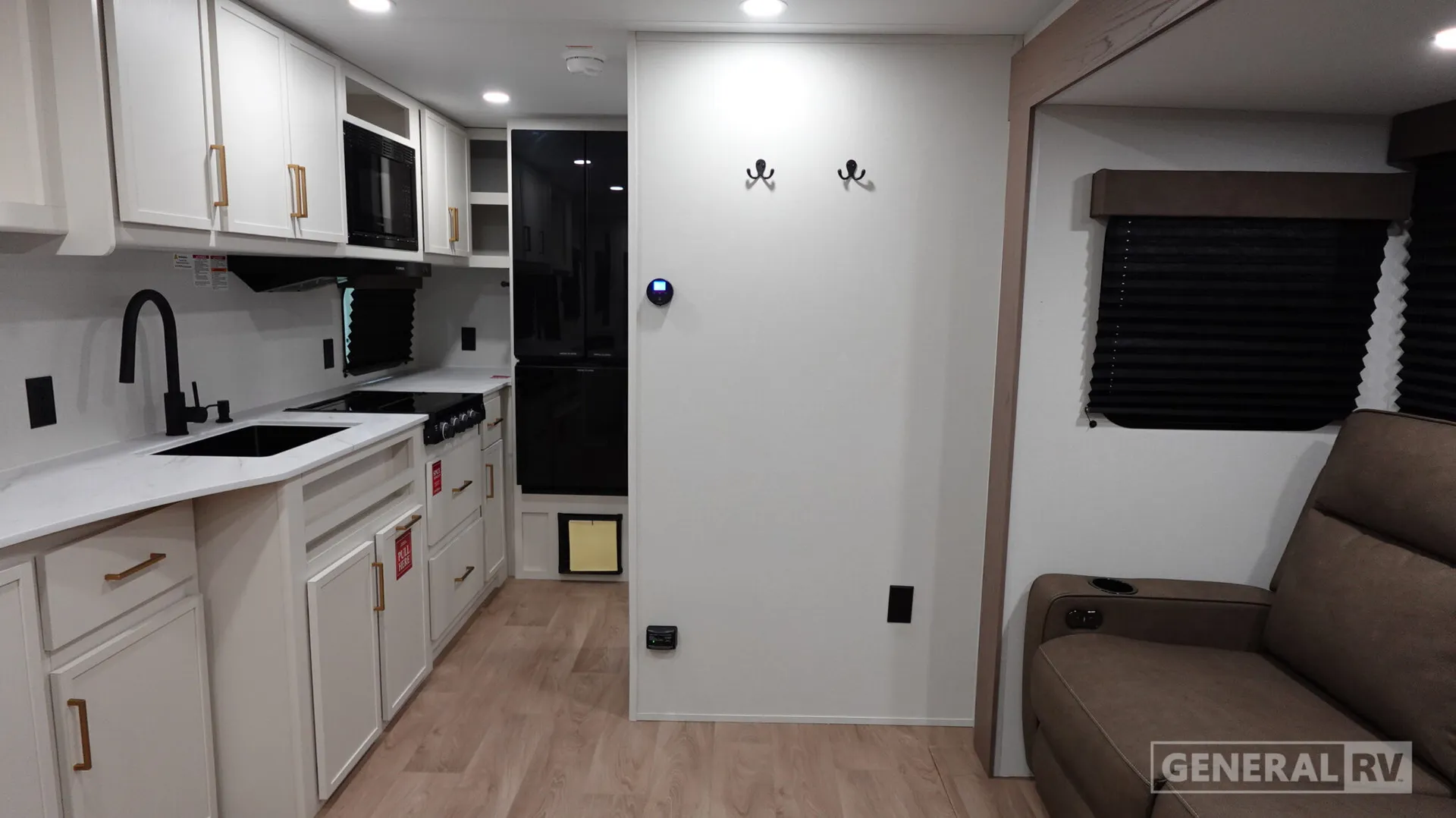 2026 Grand Design Transcend Xplor 20MKX - Photo 3