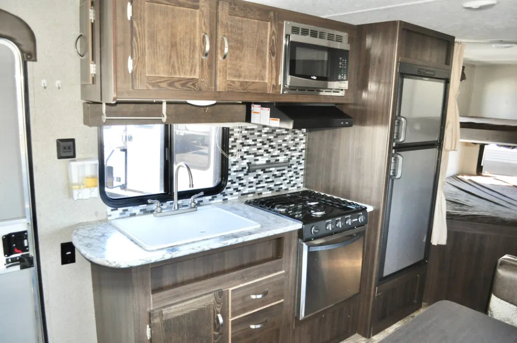 2018 Keystone Springdale 220BHWE, Photos photo 11