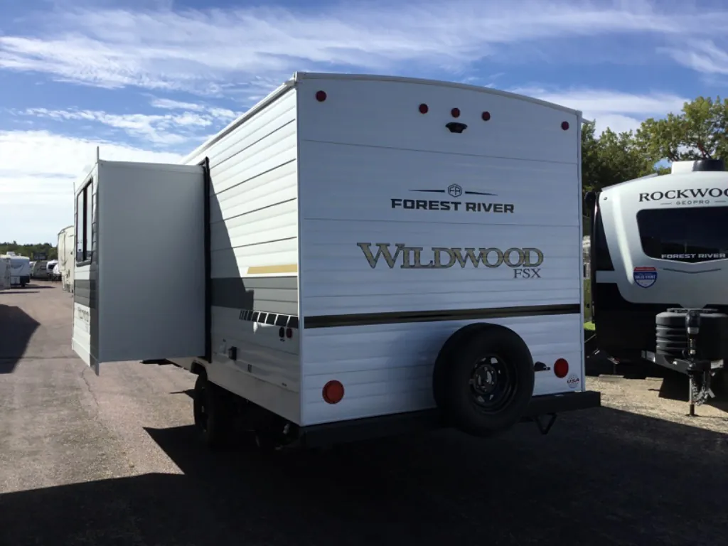 2027 Forest River Wildwood FSX 178BH, Photos photo 4