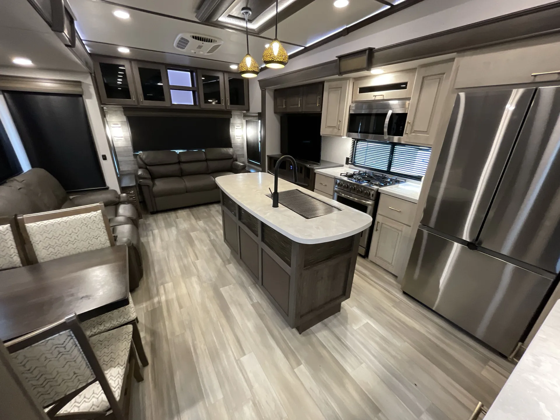2021 Alliance RV Paradigm 310RL — living area main