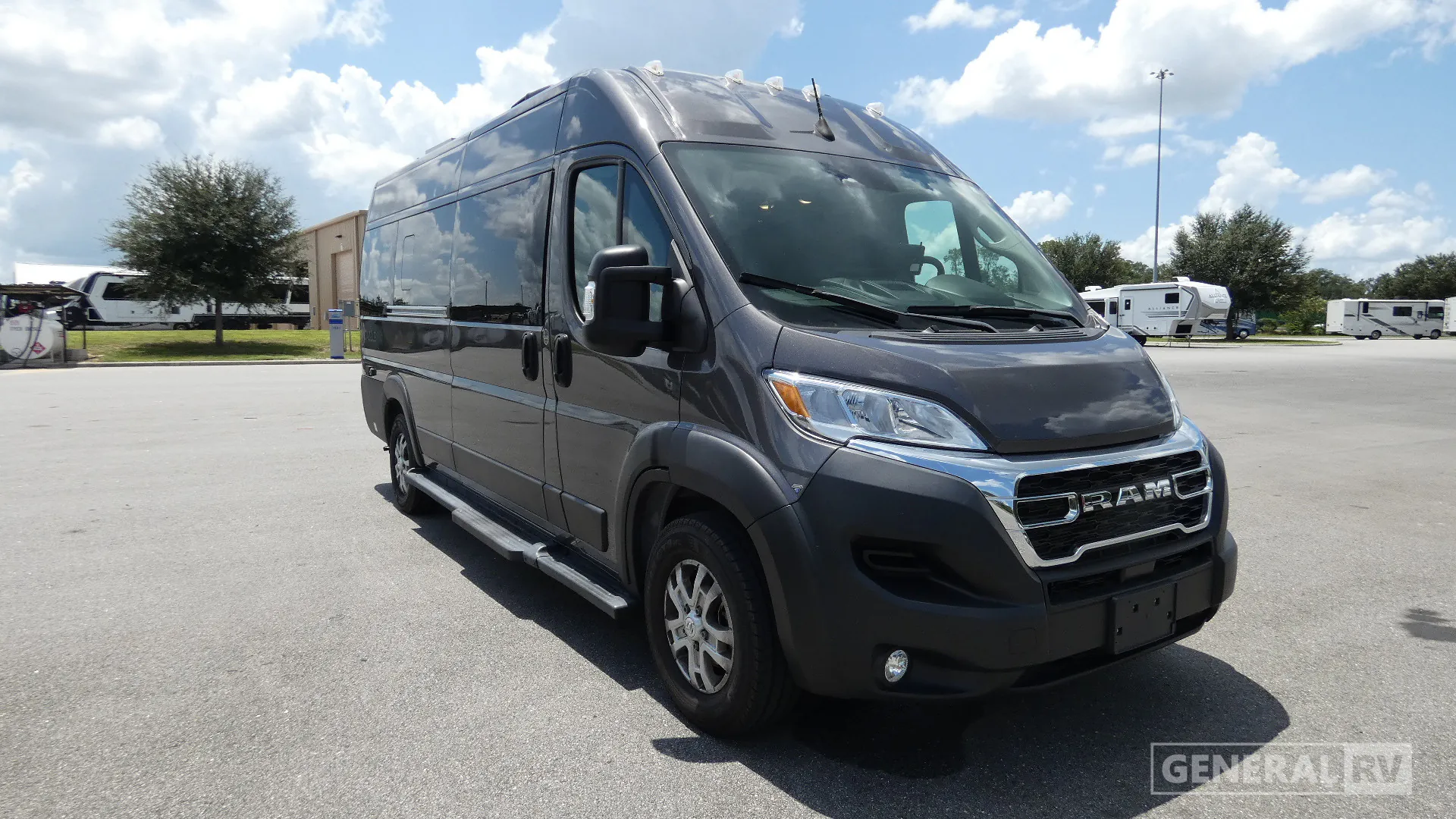 2024 Thor Motor Coach Dazzle 2LB - Photo 2