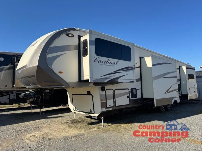 2016 Forest River Cardinal 3825FL - Photo 2